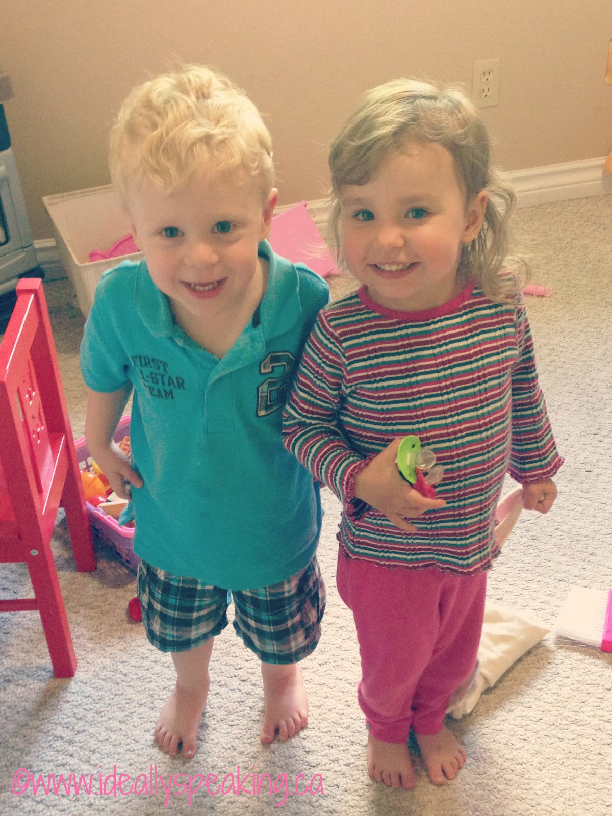 Toddler cousins close in age