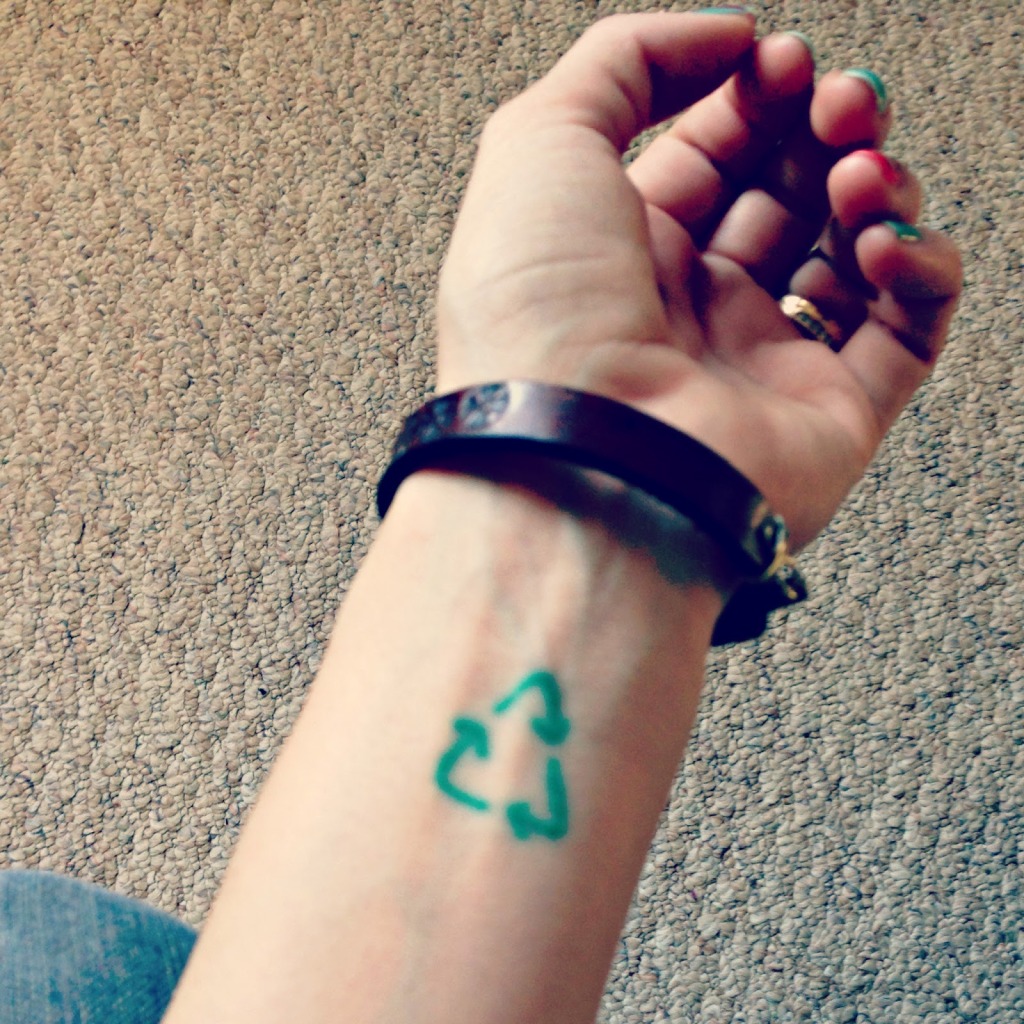Recycling-Tattoo-on-wrist