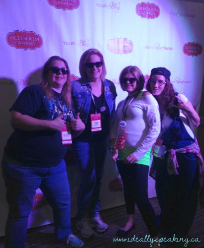 80s & 90s kids at the Blissdom 2014 #ThrowBackThursday Party!